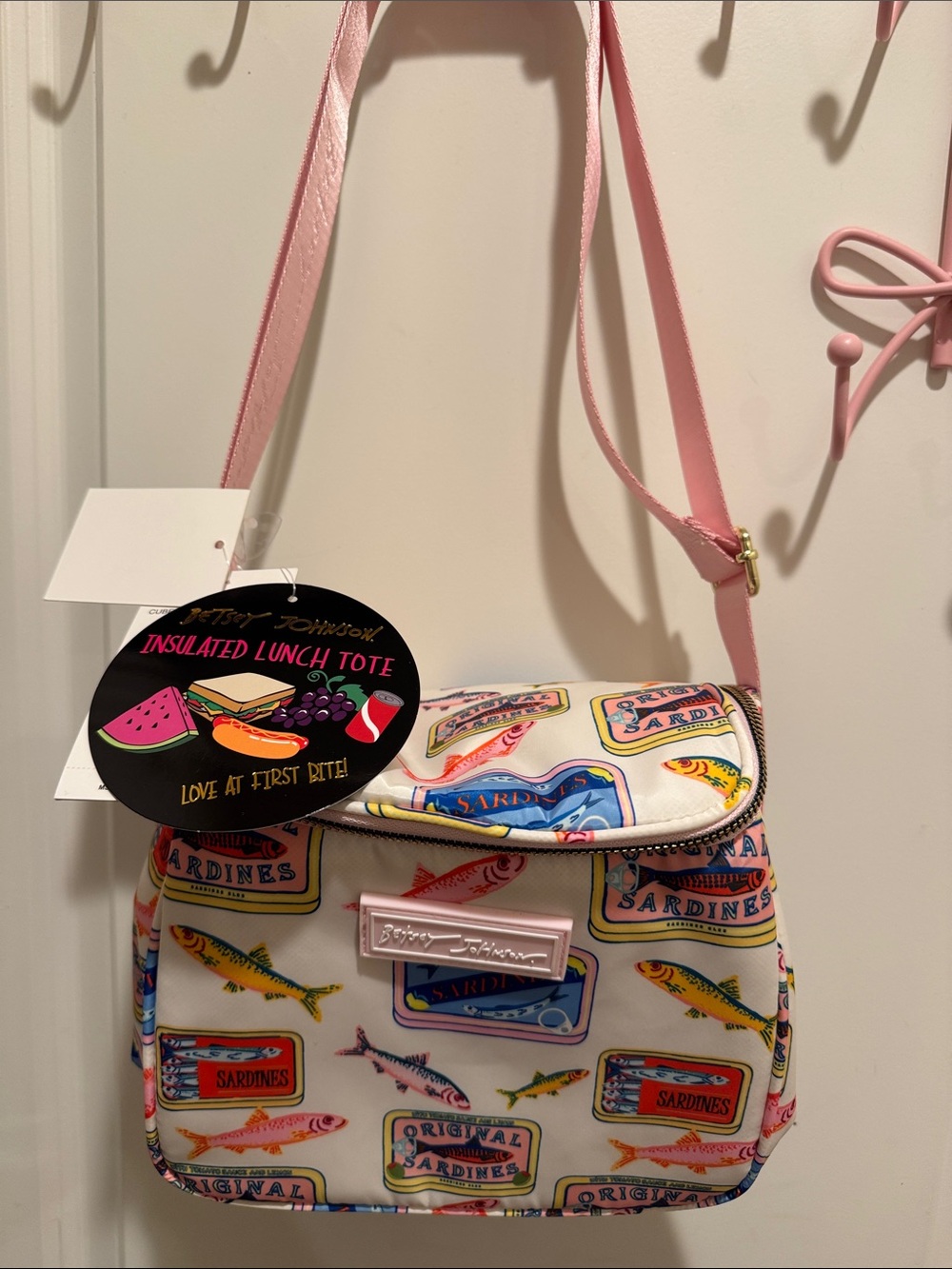 Betsey Johnson Sardine insulated lunch tote